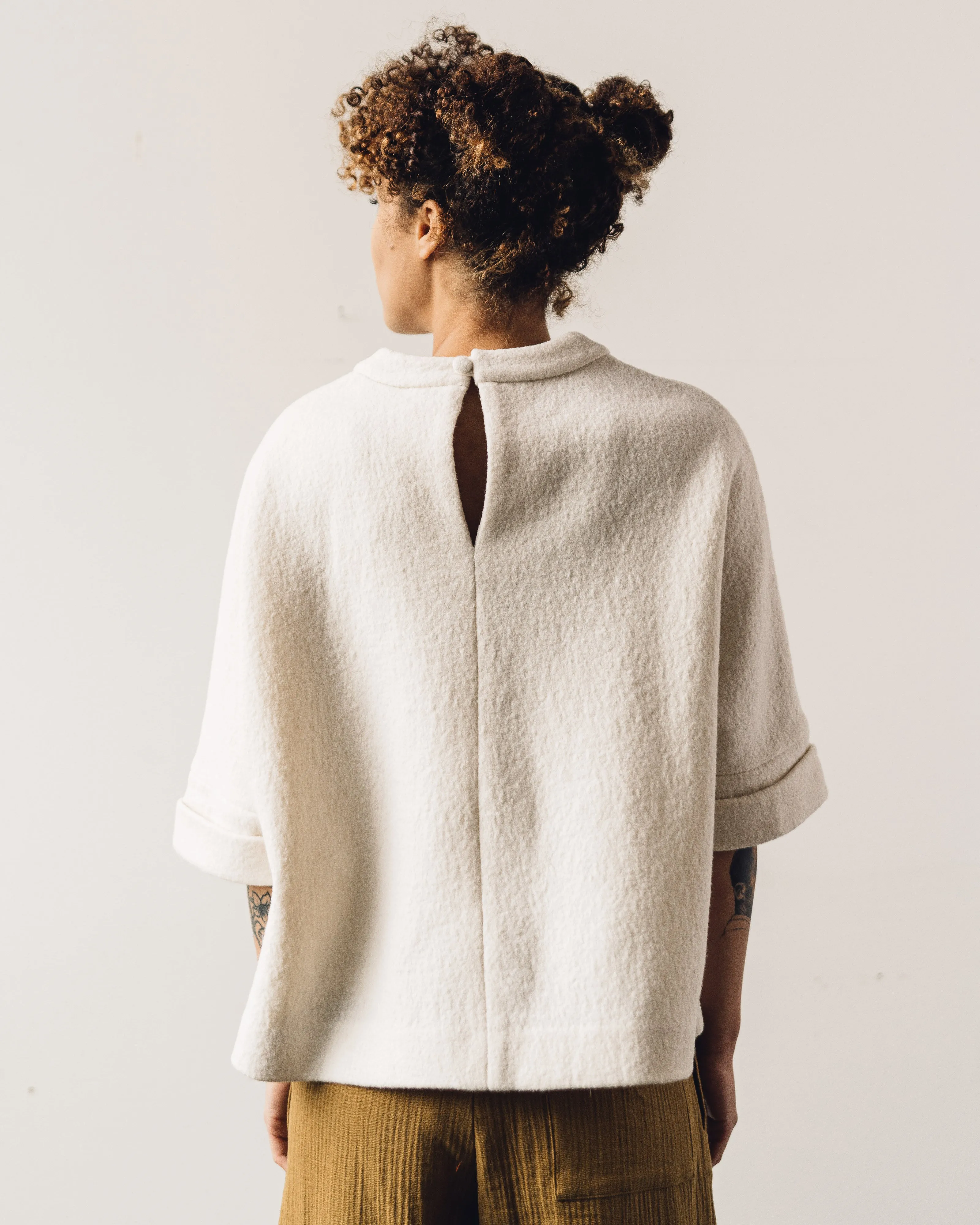 7115 Relaxed Square Wool Top, Off-White