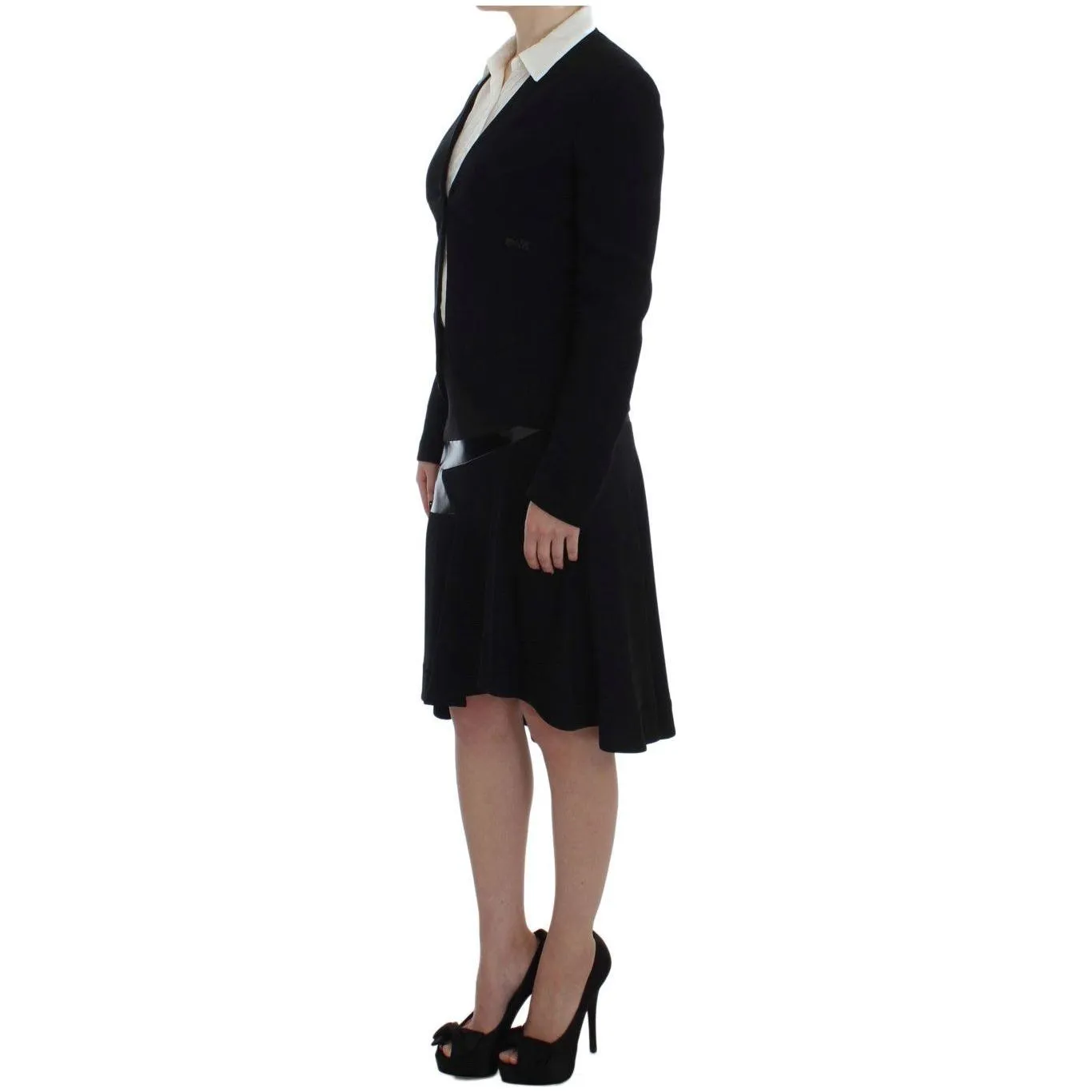 Exte Elegant Two-Piece Skirt Suit in Black & Blue